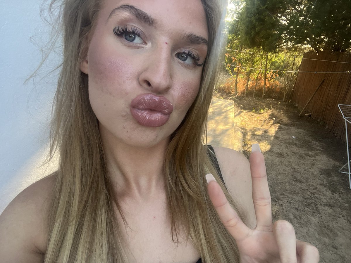 noorgoddess's tweet photo. Nu online ready voor drains wie durft het aan 

Findomnl findom paypig cashcow tikkie tikkieslaafje goddess meesteres https://t.co/crsumHHR6J