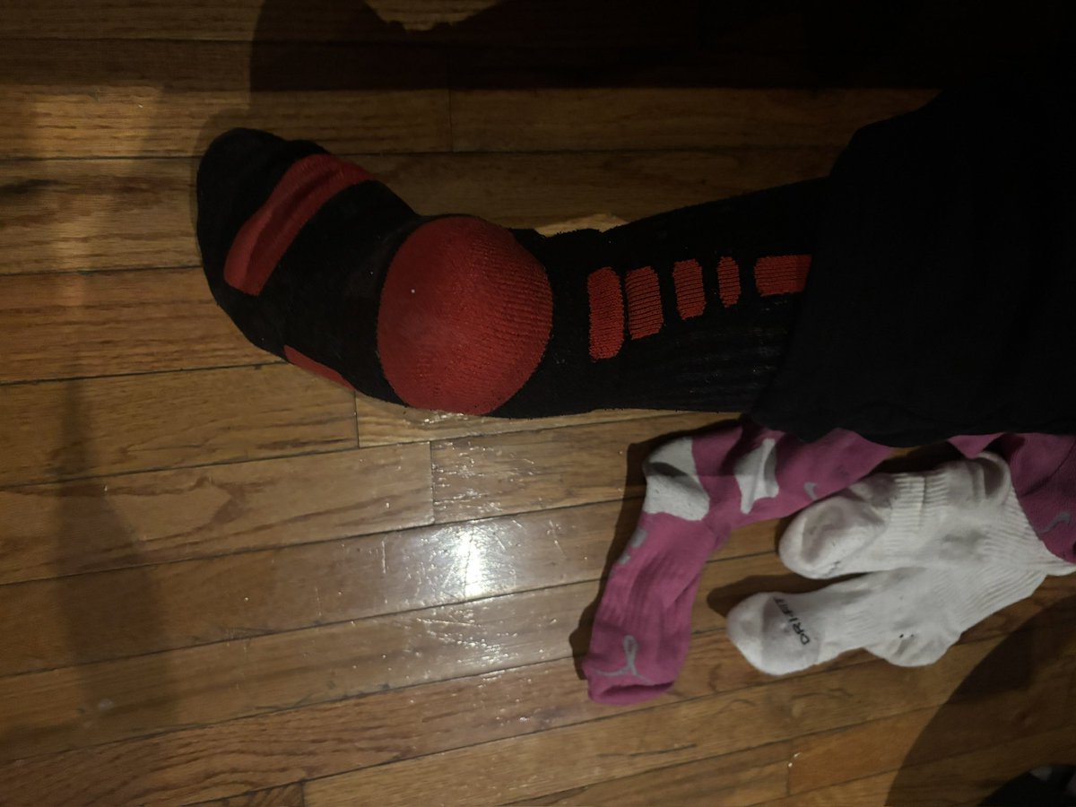 CumNikeSocks's tweet photo. https://t.co/EiIuVieJQL