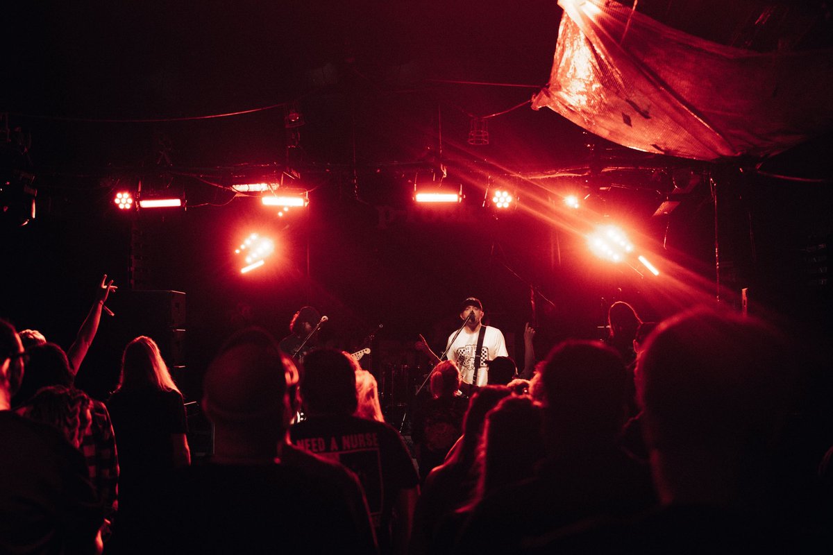 Hope everyone had an incredible summer.

Don’t worry about the impending cold. We have some awesome shows coming up to get you all warmed up again.

We cant wait to be back out on the road again 🤘🤘

#skapunk #punkrock #skatepunk 

📸 @bluekidmedia_