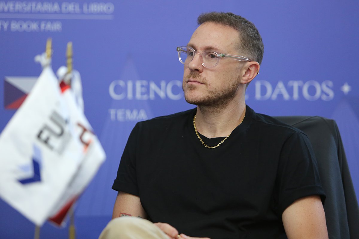 Diversidad en la #FUL2025 con Esta Cuerpa Mía. ✨📖

🌐 Lee más en:
uaeh.edu.mx/noticias/9720

#UAEH #FUL38 #CienciaDeDatos #LaFeriaDeTodasYTodos <a href="/uribleier/">Uri Bleier</a>