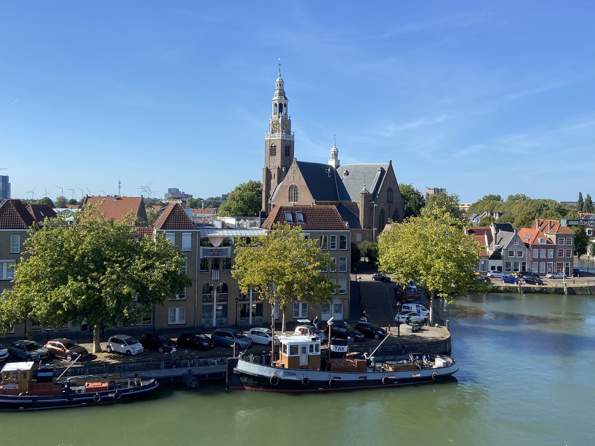 RoderickWols's tweet image. Tussen plaatsingen in Beijing @NLinChina en Brasilia @NLinBrasil een lang weekend in Nederland met nog wat afspraken, maar vooral uit-, om- en inpakken & alvast een beetje van het 11 uur tijdsverschil/jetlag wegwerken. Ook genoten van het prachtige nazomer weer @Gem_Maassluis