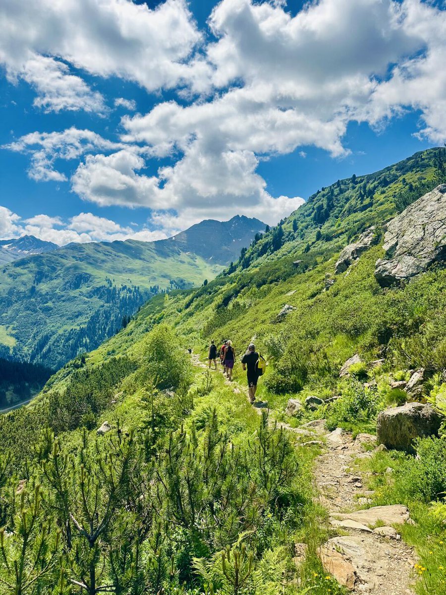 rolgmiranda's tweet photo. At the peak, where the sky feels closer and the world below looks so small, you realize it’s not about conquering the mountain, but about finding the peace within yourself 🌿⛰️ https://t.co/tUOsb6woQW