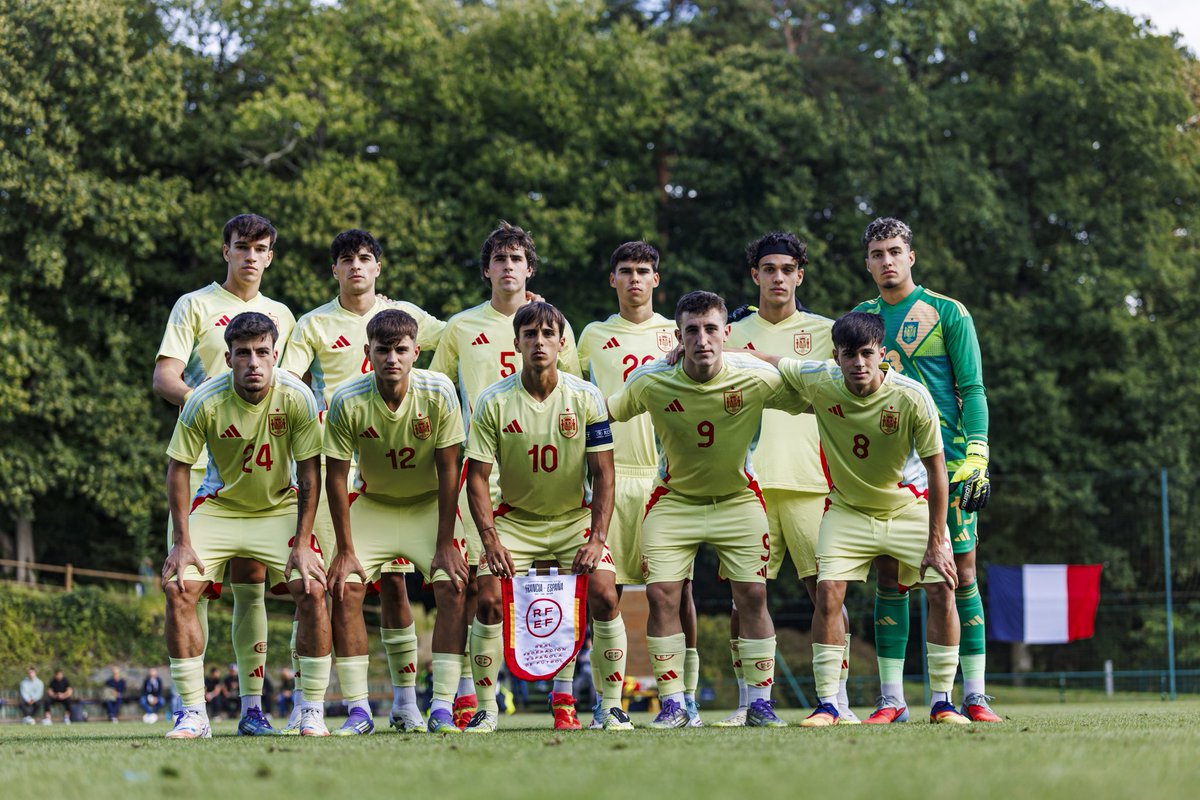 ᴊᴀɴ sᴀʟᴀs ғʀᴀɴᴄʜ tweet media