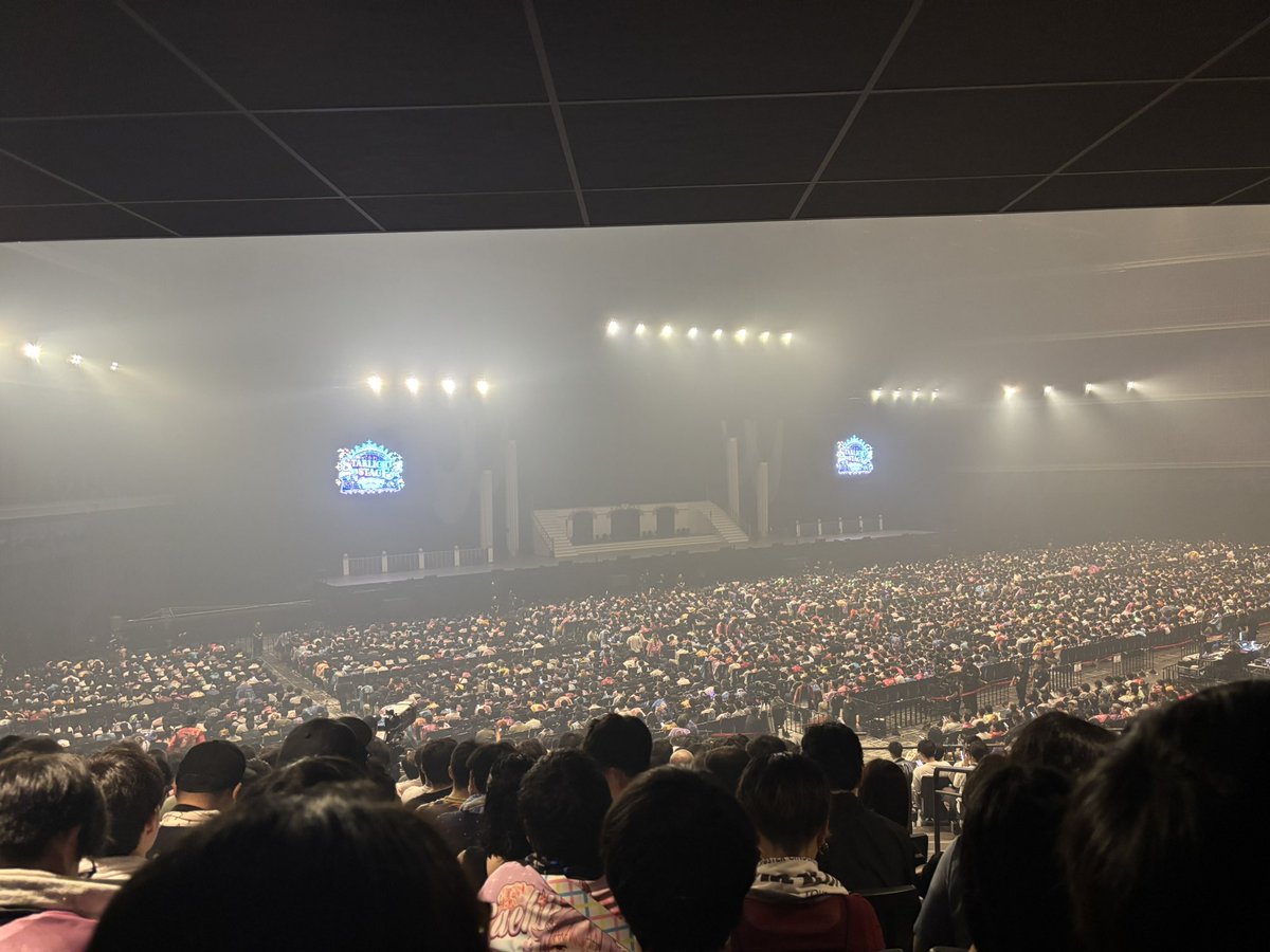 saurst's tweet image. 久しぶりのデレライブ参戦しました！
day1👉day2
レベル3眺め同じす。
#デレステ10thツアー千秋楽