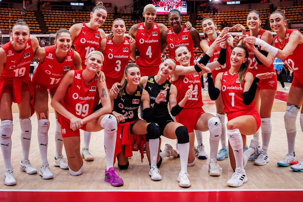 🥈 Filenin Sultanları Dünya İkincisi

🇹🇷 Türkiye 2-3 İtalya 🇮🇹
