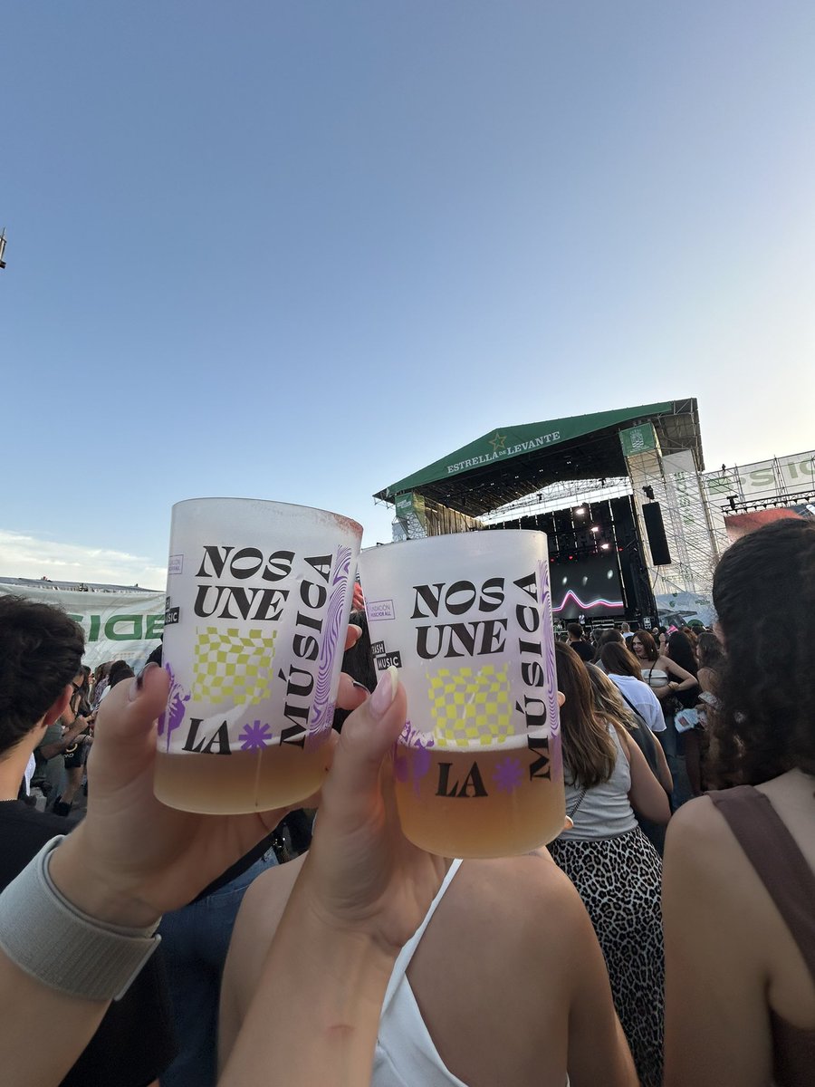 Lola (@lolamarinblaz) on Twitter photo 