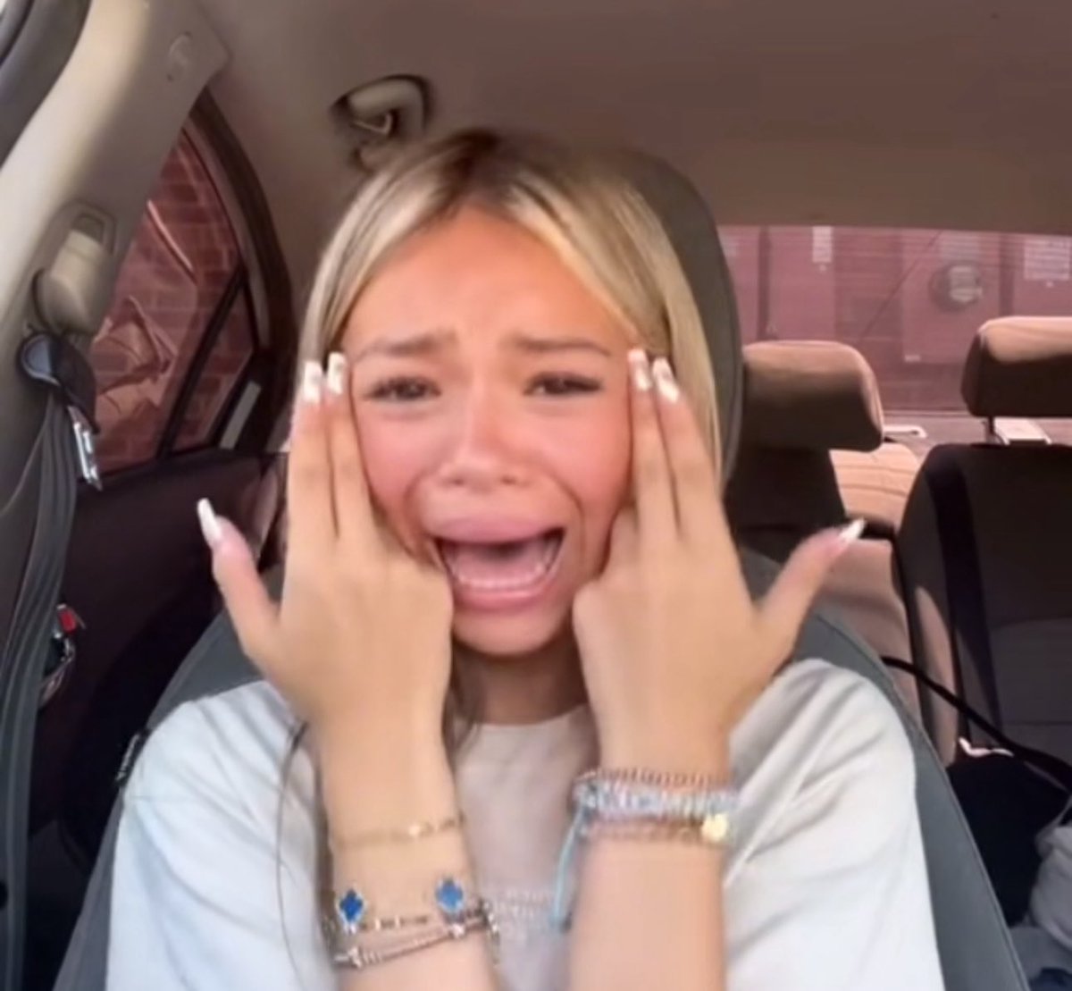 i cannot escape <a href="/AleksLeVO/">Aleks Le 😈 DAREDEVIL | Marvel Rivals</a> 

he's everywhere

in every game i play

in my fridge (twice) 

following me when i come home late at night

REF DO SOMETHING