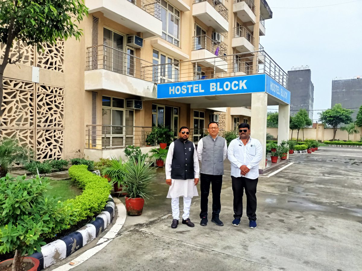 TVavdi's tweet photo. ભાવનગર જિલ્લાના પાંચ ગામ તથા તેમના એલ ઓ તરીકે તલાટી કમ મંત્રી શ્રી શૈલેશભાઈ ડી સોલંકી દિલ્હી ખાતે યોજાનાર રાષ્ટ્રીય સ્તરની ત્રણ દિવસની ડિઝાસ્ટર મેનેજમેન્ટ ની તાલીમ કાર્યક્રમમાં હાજરી આપવા માટે આમંત્રણ પ્રાપ્ત કર્યું છે. https://t.co/1puKUSzXTF