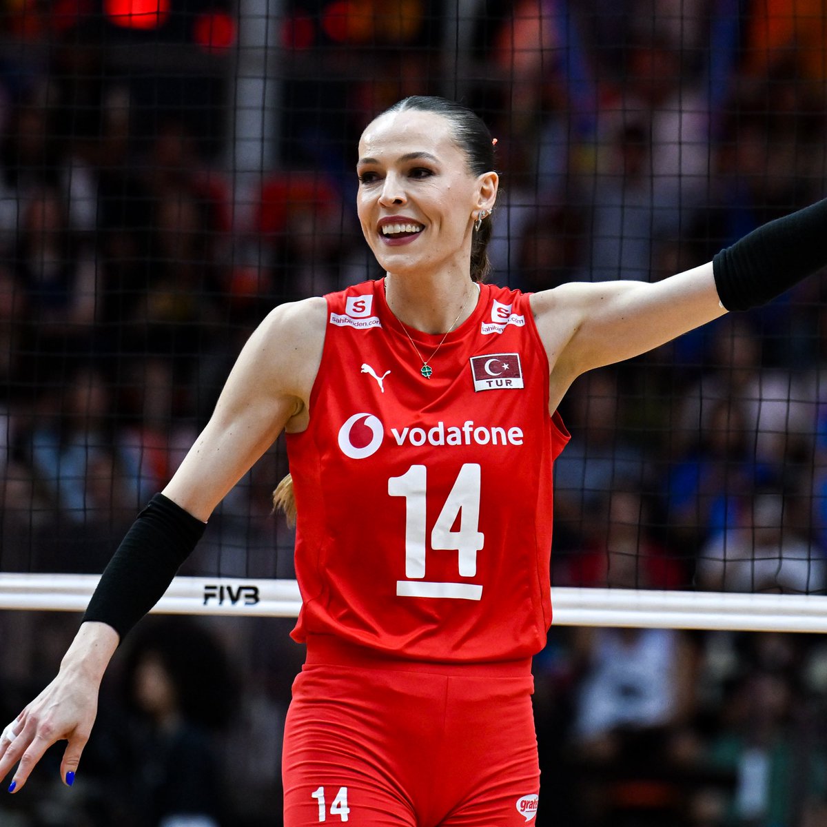 ⭐️ Dünya Şampiyonası En İyi Orta Oyuncu: Kaptan Eda Erdem!