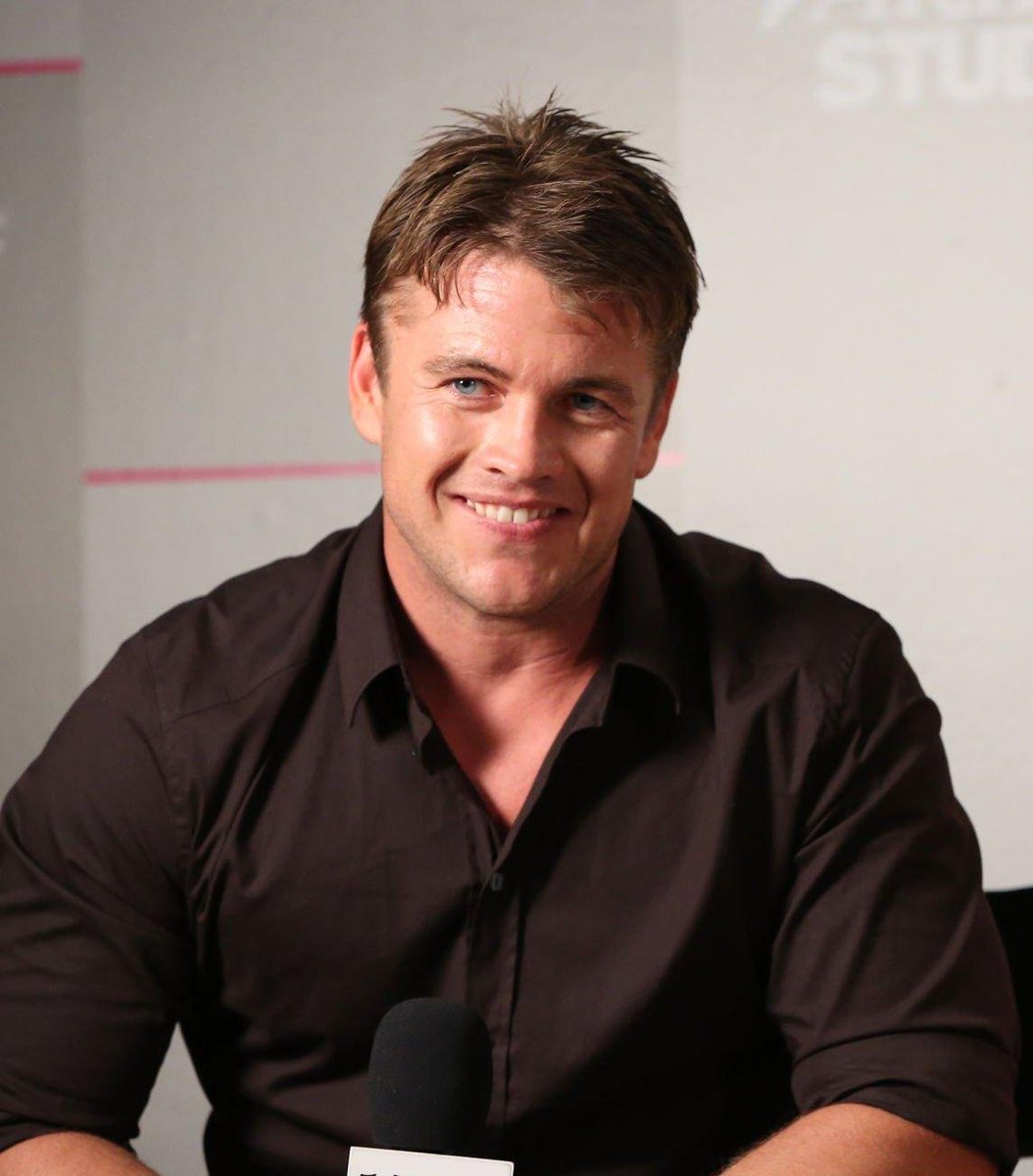 Hello, Toronto 👋🏼 Your short Australian king has arrived at the Toronto International Film Festival to great fanfare and free bottles of maple syrup. Thank you, <a href="/VarietyStudio/">Variety Studio</a>, for the platform to discuss #TheUnseenCut and show off my brilliant Canadian accent. #TIFF2025 🇨🇦