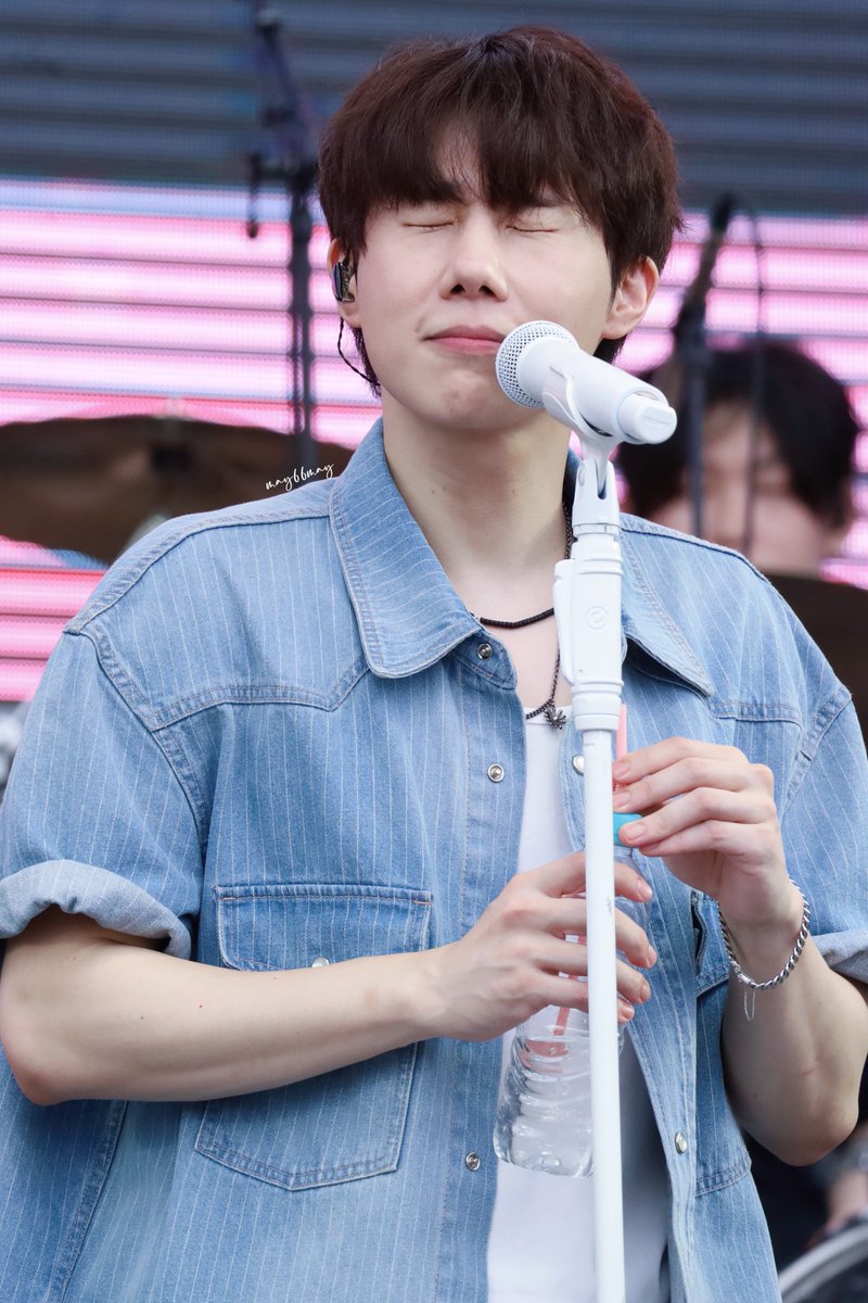 250907 썸데이 페스티벌 

(๑˃́ꇴ˂̀๑)✨

#김성규 #성규 #인피니트 #INFINITE