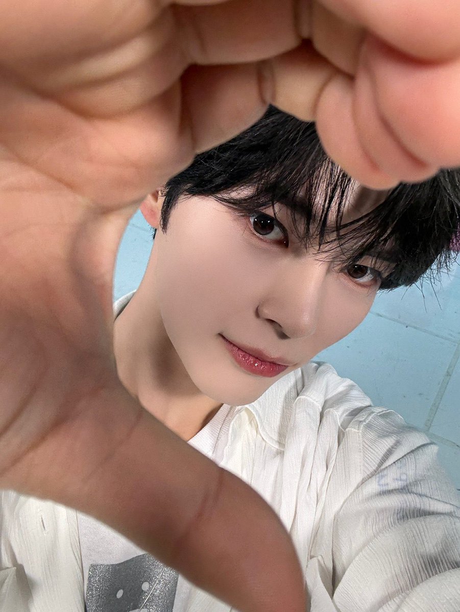 평생 성한빈만 아끼고 응원함 ! ! ! 
사랑아 한빈해~♥