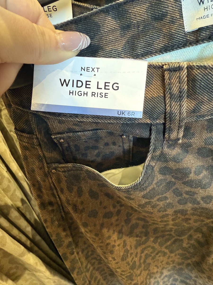 zubradevine's tweet photo. @nextofficial can you please link me to these jeans on your website, if I out in the code it brings 400 items , if I search by description it doesn’t bring them up. I just saw them in store but they didn’t have my size,  hoping they are online please https://t.co/oTatO9LUEg