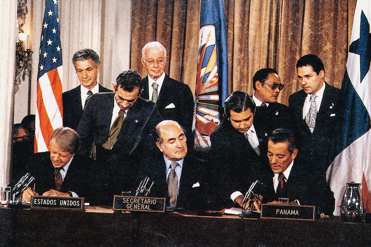 #Panama | September 7th, 1977, signing of the Torrijos-Carter Treaties. One of the most consequential agreements between the United States &amp; a Latin American country. Despite significant opposition &amp; consternation from the American right, Panama has managed the Canal