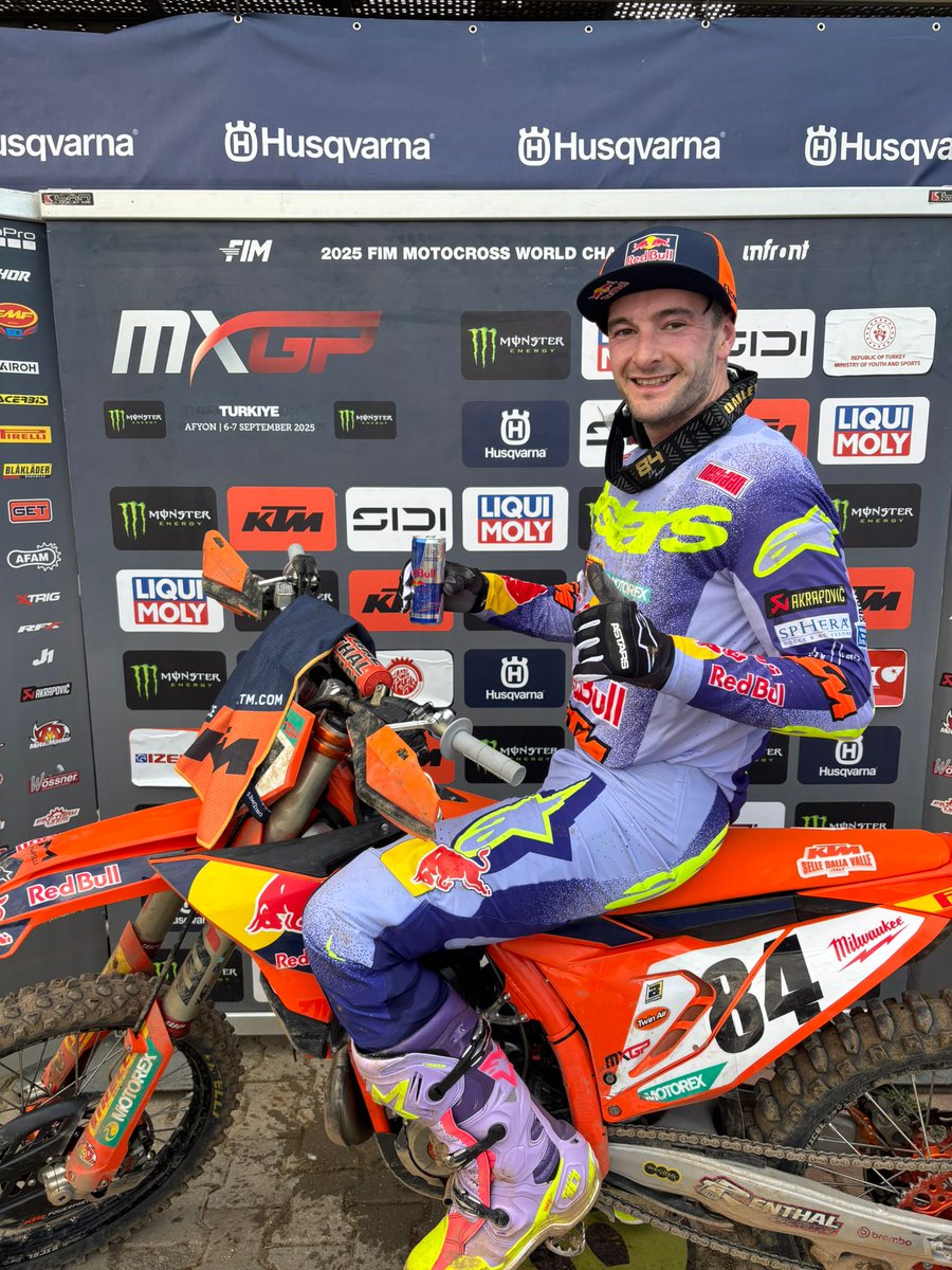 Big smile from Jeffrey Herlings who just won the MXGP overall 💪

#MXGPTurkiye #MXGP #MX #Motocross #Motorsport