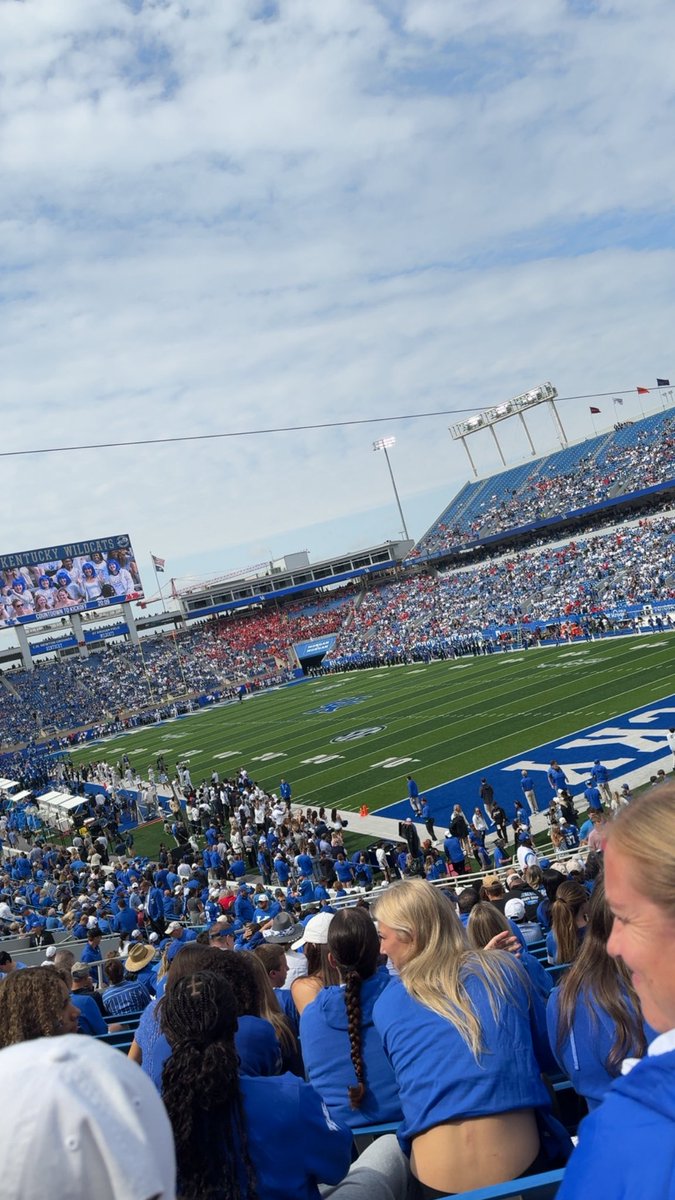 Thank you <a href="/UKsoftball/">Kentucky Softball</a> for a great first official visit! It was an amazing weekend 💙