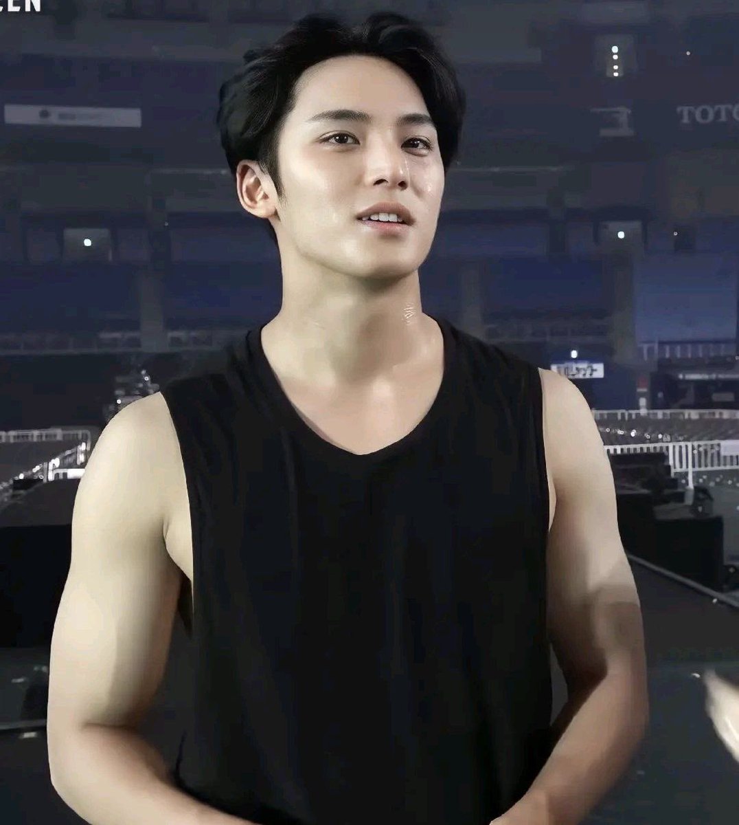 aidenhalf's tweet image. Anak gue tiba tiba banget bulking anj