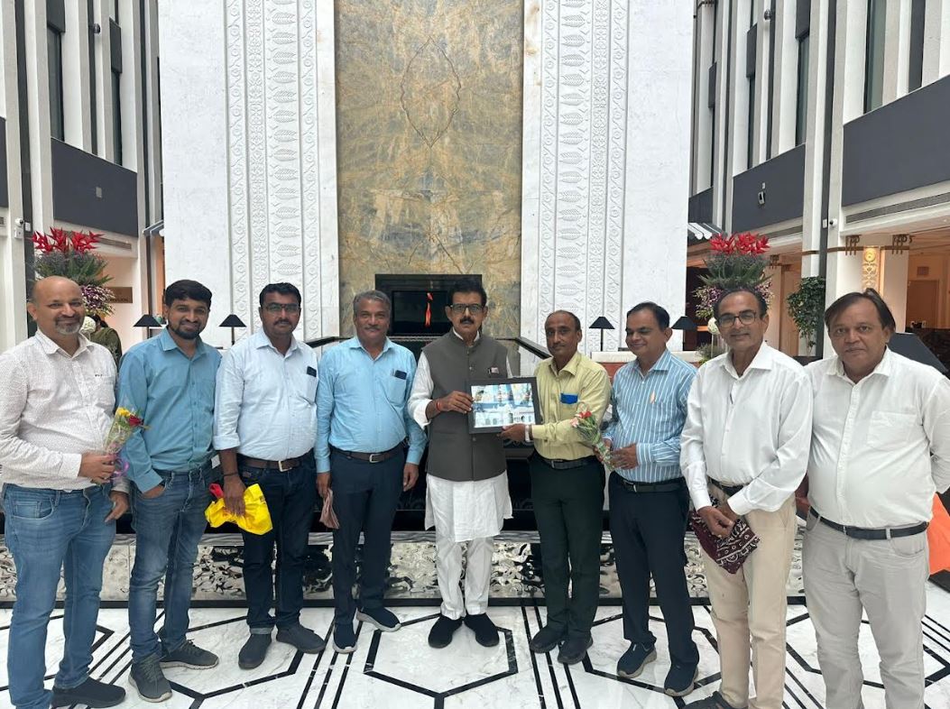 Delegation Appeals for Special Indian Visas for Pakistani Hindu Brides, married to Indian citizens
worldhindunews.com/delegation-app…