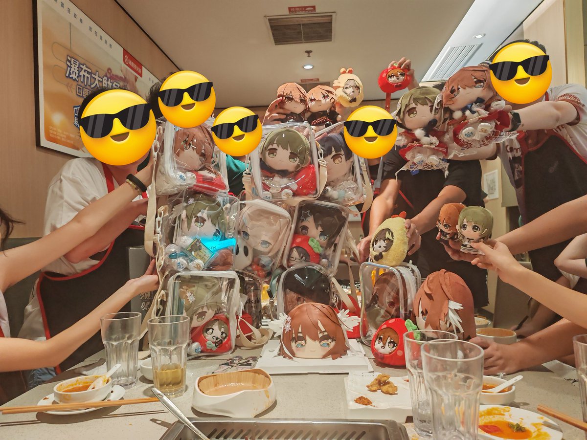 suzukiI1902's tweet photo. 一昨日上海で開催されたややさんのファンミーティングの後、みんなで集まって美琴さんのお誕生日を少し早めにお祝いしました！美琴さん、お誕生日おめでとう！！！
#緋田美琴生誕祭2025 
#緋田美琴誕生祭2025 https://t.co/W7jpjILaVx