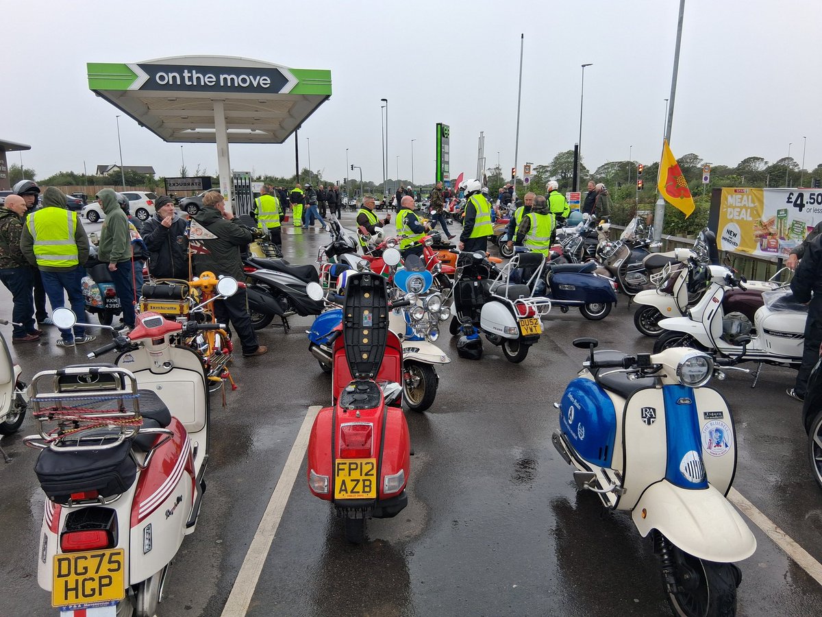 kevbaz1875's tweet photo. A tad moist today... https://t.co/aztj8WZUOl