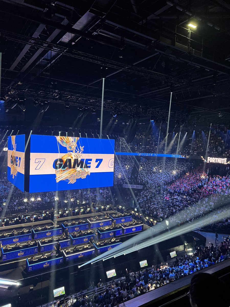 DIG OliverOG tweet media