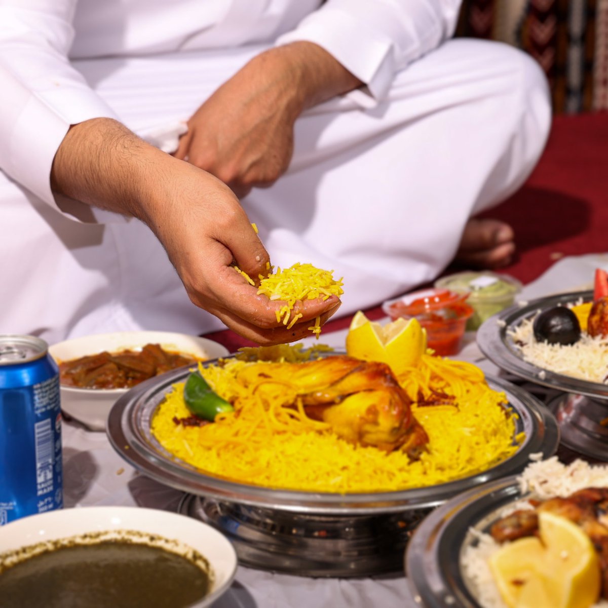 سفره غنية بالتنوع 😋👌🏻
من كل صنف نصيب 
ومن كل طبق لذه 👌🍽️

#مطاعم_الرياض #بيت_الحنيذ