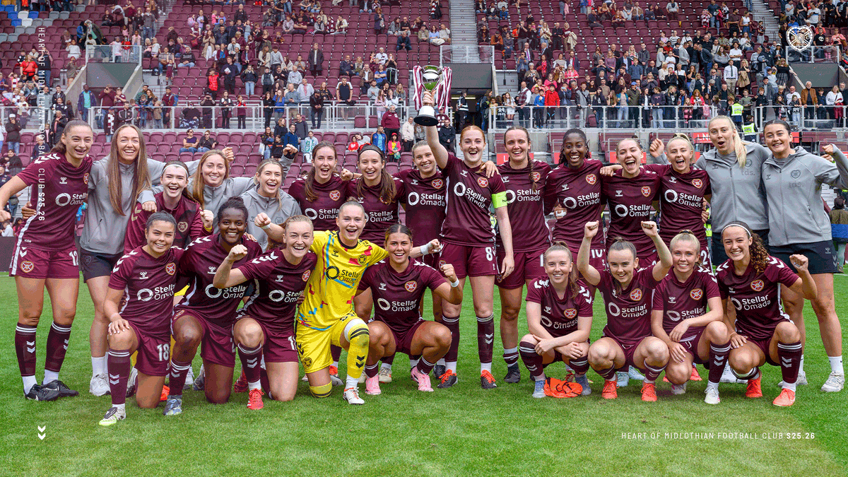 heartswomenfc's tweet photo. 🏆 https://t.co/8fpE8S1IGv