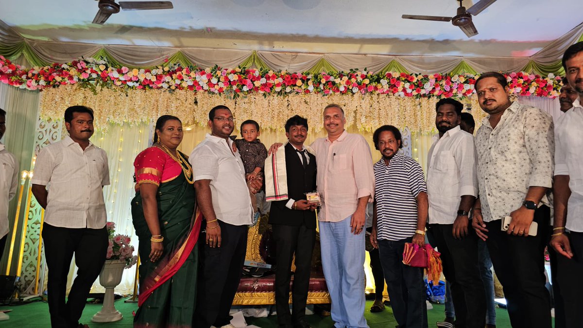 babu2577's tweet image. திருவள்ளூர் மாவட்டம் உதயநிதி ஸ்டாலின்  நற்பணி மன்றத்தின் திருவள்ளூர் ஒன்றிய பொருளாளர்  தம்பி *வழக்கறிஞர் திரு.D.M.ரோகித் B.A.,B.L.,* அவர்கள் தமிழ்நாடு &amp;amp; புதுச்சேரி பார்கவுன்சிலில் வழக்கறிஞராக பதிவு  செய்ததையொட்டி இன்று நடைபெற்ற  நிகழ்ச்சியில்  கலந்துகொண்டு வாழ்த்தினோம் 🖤❤️…