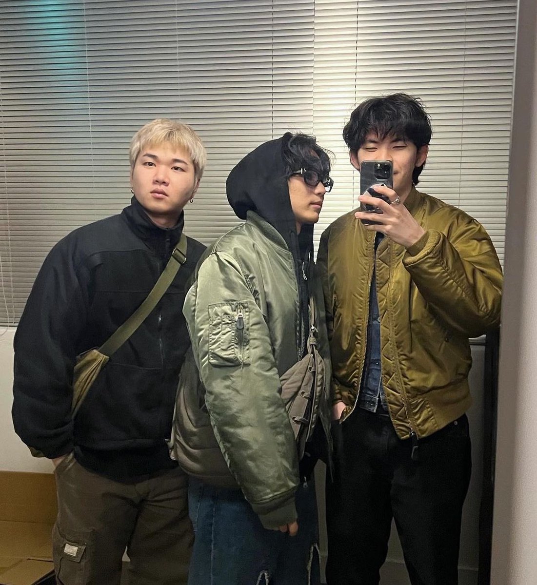 wvwoiv's tweet photo. 더폴스 8주년 추카합니당🫰🏻🫰🏻 https://t.co/k5Seo7dbQW