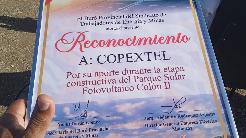 filialmatanzas's tweet photo. Una vez más La Filial Copextel Matanzas recibe reconocimiento por la labor realizada en los P F en la Provincia, gracias a ese equipo de talentosos especialistas y técnicos que saben llevar esa tarea con el pie en el estribo.
Felicidades #FilialMatanzas
#MatancerosEnVictoria https://t.co/iSe2RtObPN