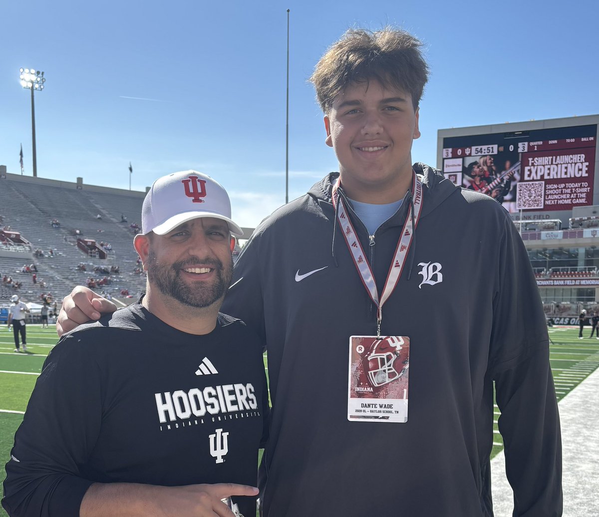 Had a great game day visit <a href="/IndianaFootball/">Indiana Football</a> !! Thank you <a href="/MattWilsonDPP/">Matt Wilson</a> and staff for having me up in Bloomington! 
#Hoosiers