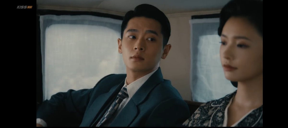 cheesecatrina's tweet photo. those stolen glances,so romantic and cheng ao smiling ☺️
#Footprints #足迹 #ZuJi #ChengLei
#LinYun https://t.co/8IdVjEMf6i