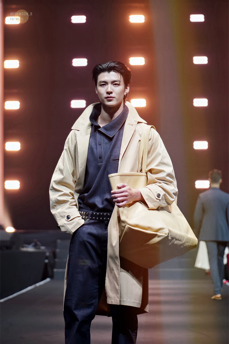 070925🏆

พี่นายแบบขาา☺️🩷

<a href="/nichameen8/">Meen Nichakoon</a> 
#Meennicha8
#MchoiceMintAward2025