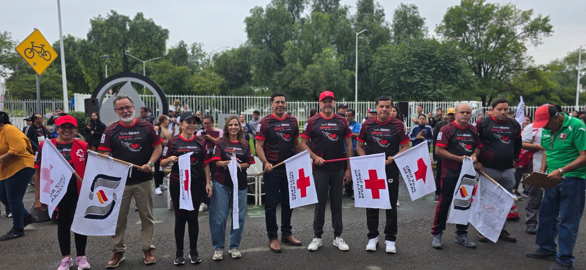 Arrancamos el segundo día de nuestra #30FeriaUniversitaria con la carrera atlética que hemos organizado junto a la <a href="/CruzRoja_MX/">Cruz Roja Mexicana IAP</a> 🤩 

#somosUAA #somosautonomía