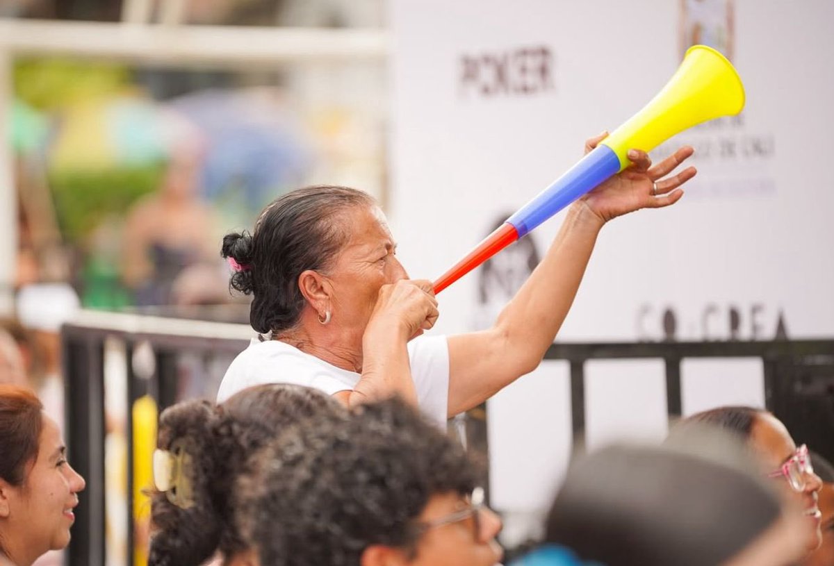 Estamos listos para la versión 20 del Festival Mundial de la Salsa. Ayer elegimos a los semifinalistas entre más de 2.000 artistas. Este año le apostamos a la descentralización: hicimos las clasificatorias en el Teatro al Aire Libre Los Cristales y el #BulevarDeOriente con la