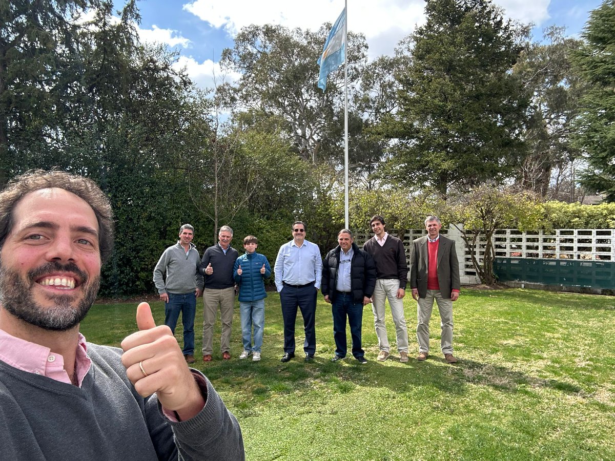 Fue un gran gusto recibir a una delegación de productores ovinos patagónicos, de las cabañas Rayhuao, Cóndor, Río Pico y Cabo Blanco. Recorrieron diversos studs en Australia para explorar formas de mejorar la producción de oveja merino en Argentina.