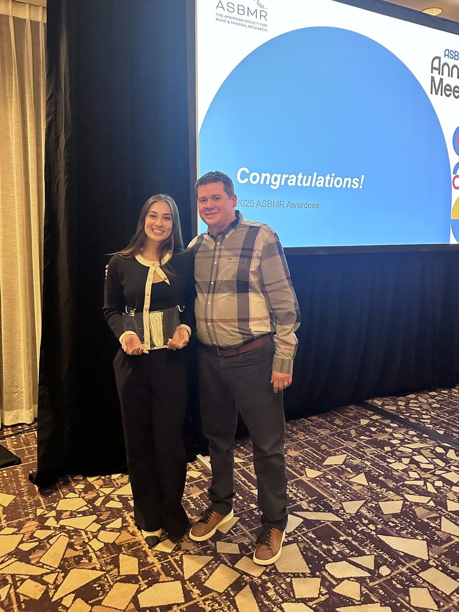 Was a pleasure to attend the #ASBMR2025 Award Ceremony last night to celebrate <a href="/UM_Ortho_MSkDiv/">UMaryland Division of Musculoskeletal Sciences</a> winners Dr. Ryan Riddle and <a href="/GillChoquette/">Gillian Choquette (Dea)</a> 🦴🔬 Congratulations!