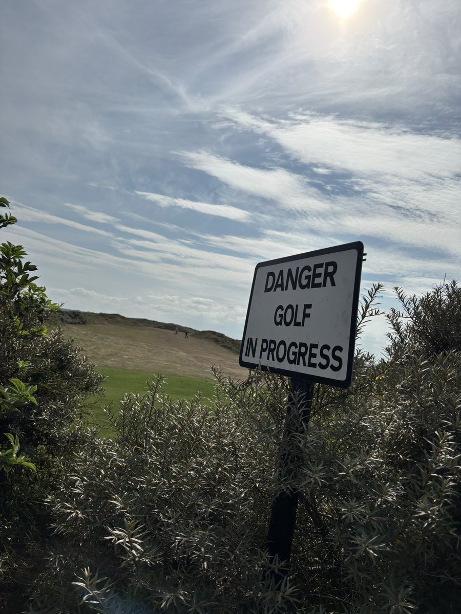 Car tout y est réuni (links, parkland, green bijou, culture golf, accueil et Guinness … et tout cela sans problèmes d’eau) ! Et meme avec du beau temps, plus souvent qu’on ne le pense !   #CanalPlusGolf