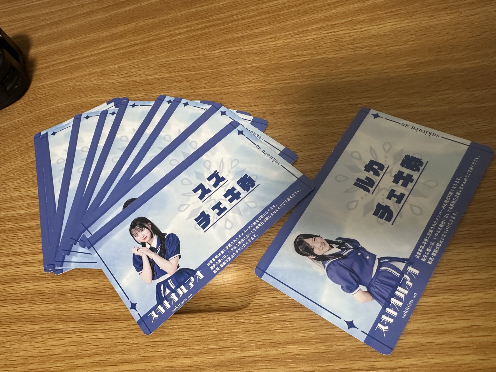 六花清春 チェキ券 六花清春 チェキ サイン入りの通販 by ｮ's shop｜ラクマ