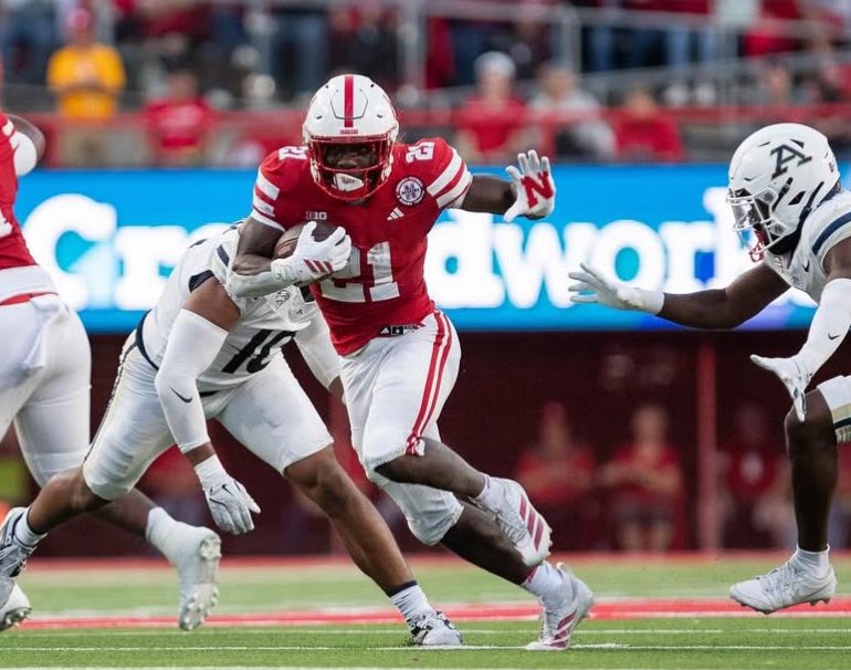 RB Emmett Johnson ranks 7th nationally in rushing yards (based on 2 games). #GBR <a href="/EmmettJohnson_/">Emoney 💰</a>