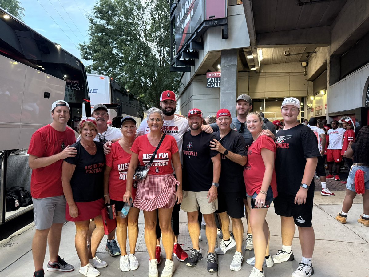 Quick trip from LA→
Athens
to watch <a href="/SuttonEli21/">Eli Sutton</a> and
<a href="/GovsFB/">Austin Peay Football</a> v. <a href="/GeorgiaFootball/">Georgia Football</a> 
#FamilyFirst