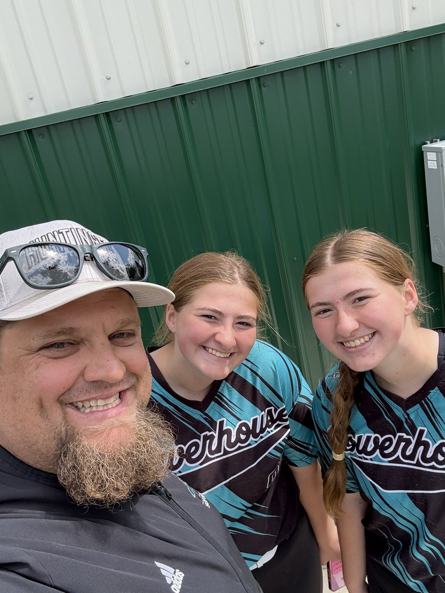 Shyla Steele tweet media