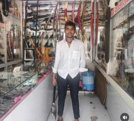 <a href="/Uppolice/">UP POLICE</a> <a href="/wpl1090/">Women & Child Security Org 1090 | UP Police</a> 
नाम_ आशीष कान्नूजिया 
एड्रेस_ उत्तर प्रदेश जिला सिद्धार्थ नगर
मो_78979 576**
अपराध_ लड़कियों को मेसेज करके उल्टा सीधा बोलता हैं और गाली गलौज वाली भाषा का स्तेमाल करता हैं <a href="/siddharthnagpol/">Siddharthnagar Police</a> महोदय कृपया मामले को संज्ञान में लेकर उचित कार्यवाही।