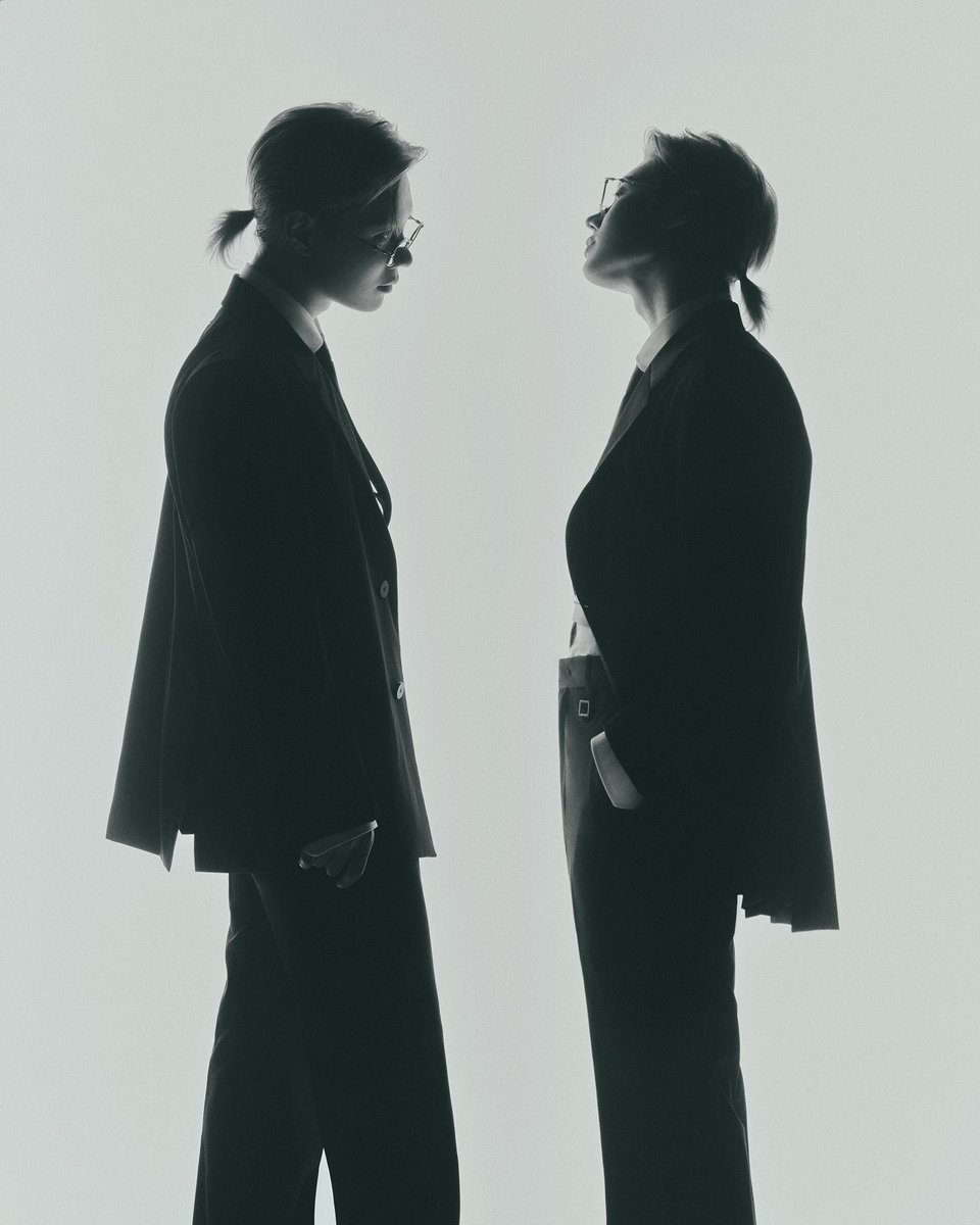 AnnaBeLee π (@hannaclk) on Twitter photo The androgyny. The noir minimalism. The subtle eroticism. Lee Taemin, you are so awesome.π©Ά
#Veil
#TAEMIN
#TAEMIN_Veil_DigitalSingle The androgyny. The noir minimalism. The subtle eroticism. Lee Taemin, you are so awesome.π©Ά
#Veil
#TAEMIN
#TAEMIN_Veil_DigitalSingle
