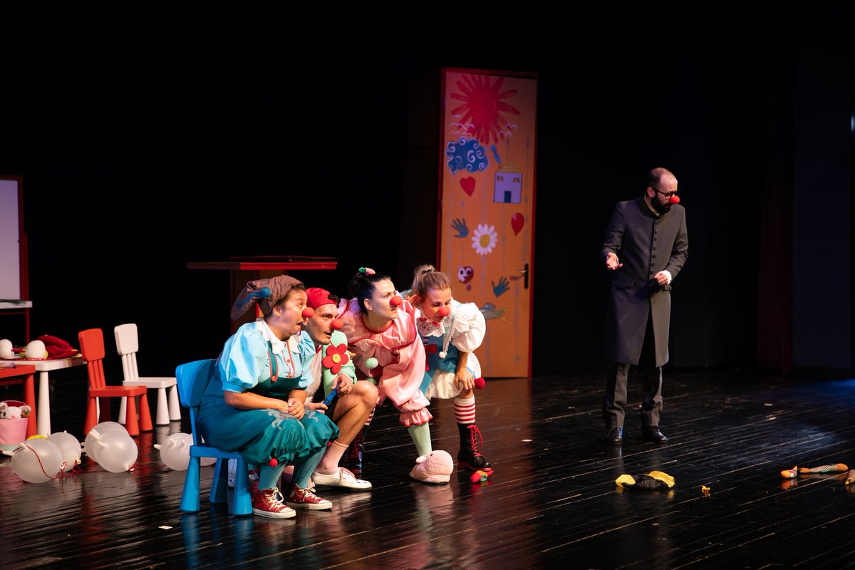 İzmir Şehir Tiyatroları tweet media