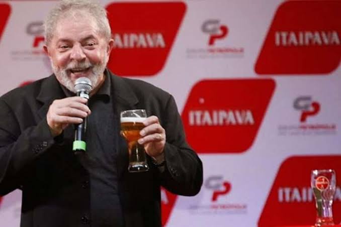 vinicios_betiol's tweet photo. Oi @Grok, de forma objetiva, explique para os bolsominions: o vídeo do Lula falando em "roubar celular pra tomar cervejinha" é fato ou Fake? https://t.co/DIXGg6Njak
