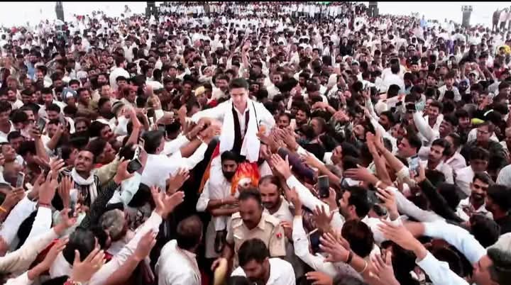 मेवाड़ ने सबको चौंका दिया 👌
लाडले से ऐसा अटूट प्यार👍