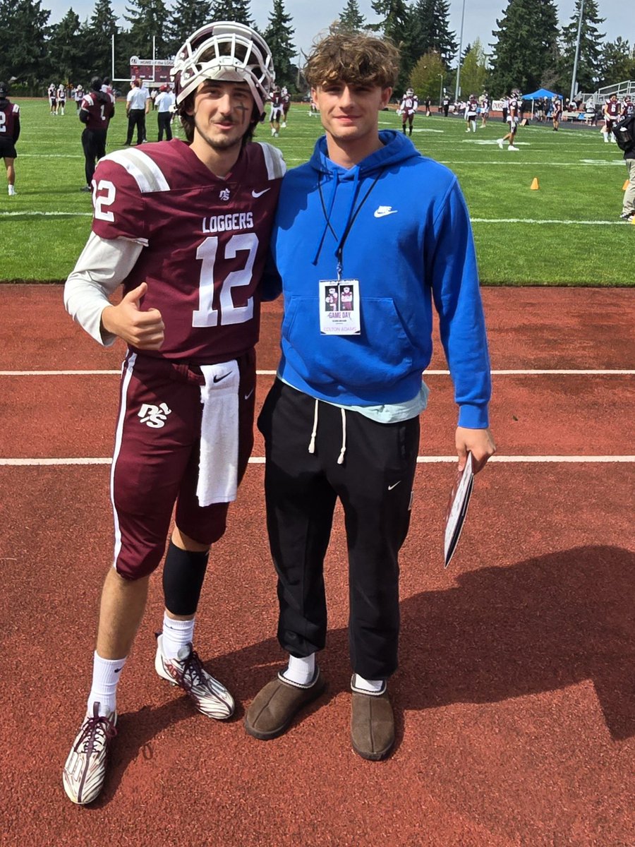 Great to be at the UPS game yesterday &amp; to see an old teammate. Thanks for having me out <a href="/jeffthomas4/">Jeff Thomas</a> <a href="/LOGGER_LBCOACH/">UPS Loggers Coach Jeff Schmidt</a>