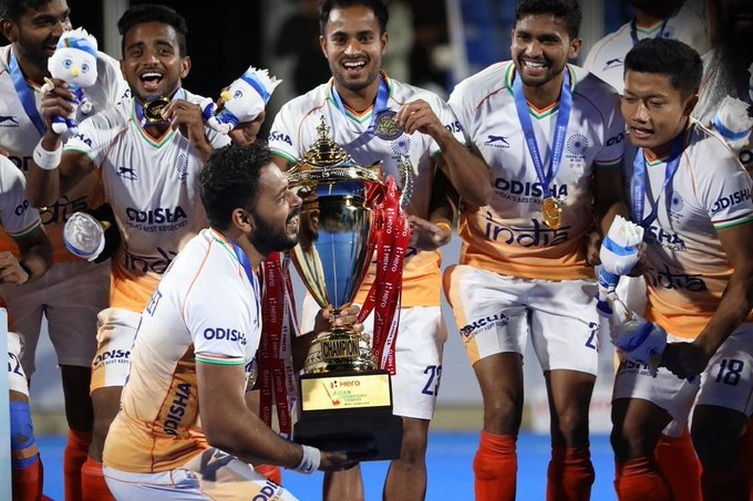 Nigel D'Souza (@nigel__dsouza) on Twitter photo India beats Korea 4-1 🔥
Thrilled as India are champions again #HockeyAsiaCup
Congrats <a href="/TheHockeyIndia/">Hockey India</a>
#HockeyIndia #IndiaKaGame #HumseHaiHockey #HeroAsiaCupRajgir India beats Korea 4-1 🔥
Thrilled as India are champions again #HockeyAsiaCup
Congrats <a href="/TheHockeyIndia/">Hockey India</a>
#HockeyIndia #IndiaKaGame #HumseHaiHockey #HeroAsiaCupRajgir