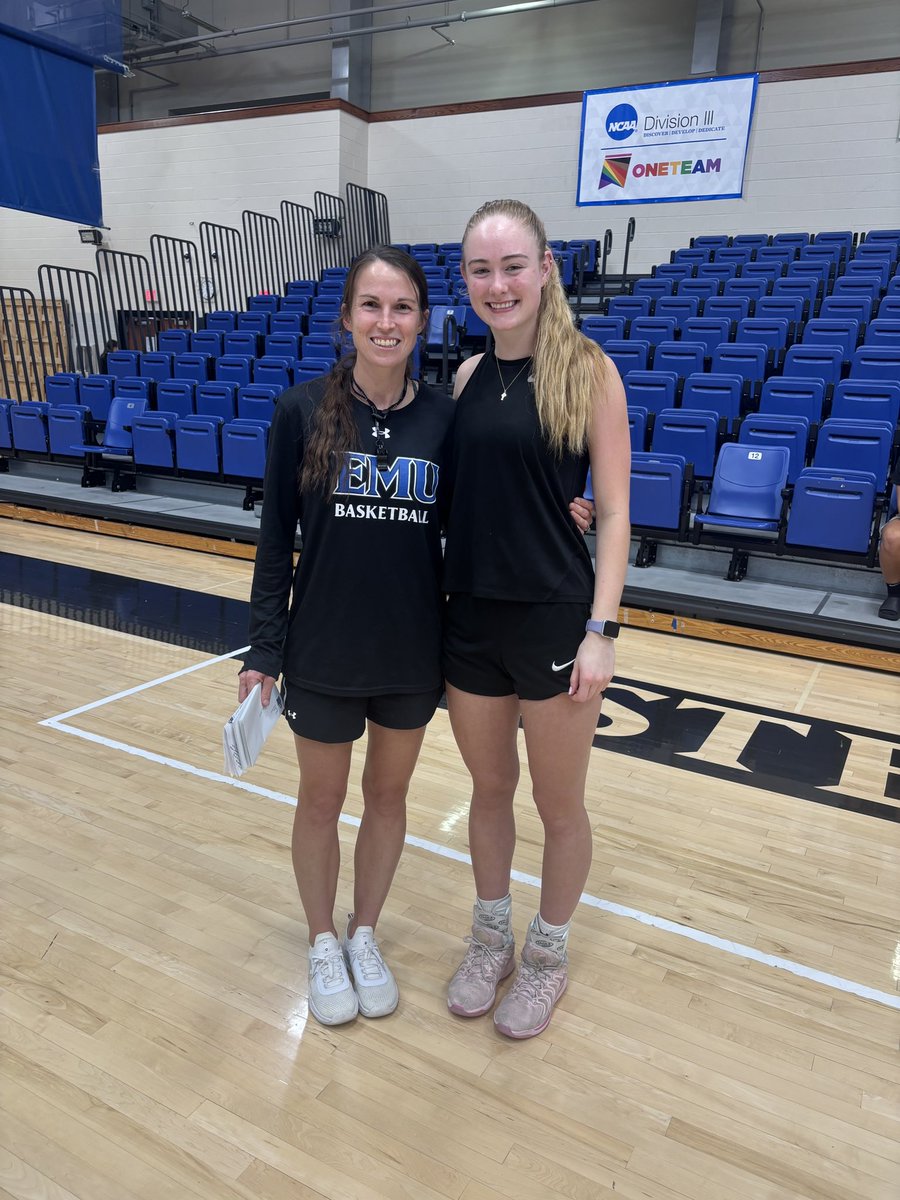 Thank you <a href="/emu_wbb/">EMU Women's Hoops</a> for an amazing day at camp! Great staff and players! 💙<a href="/JennyLoganPosey/">Jenny Logan Posey</a> <a href="/TNUnitedBall/">TNUnitedBasketball</a> <a href="/MMBR_CoachGBell/">Major Movez Basketball Review #MMBR</a> <a href="/PGHVirginia/">Prep Girls Hoops Virginia</a>